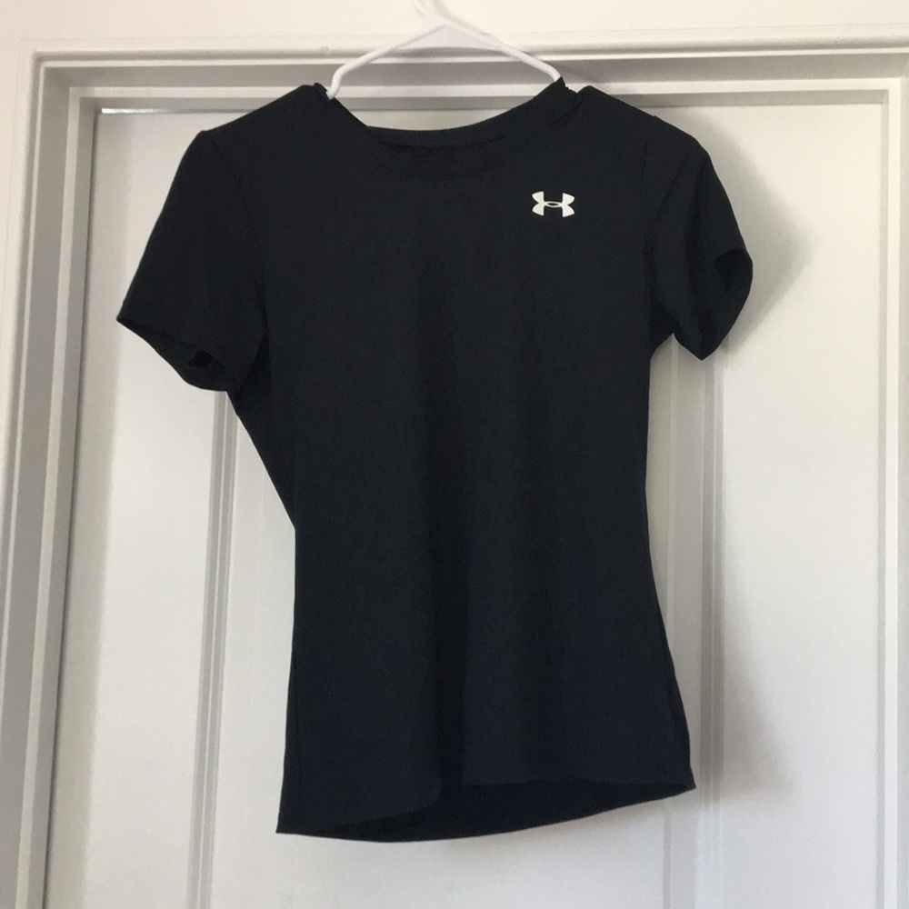 youth under armor thermal black tee shirt